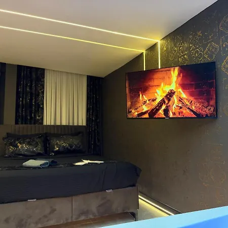 Asringold Premium Jakuzi Apartment