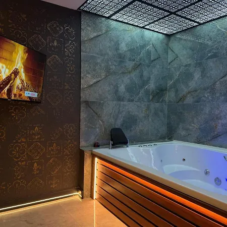 Asringold Premium Jakuzi Apartment *