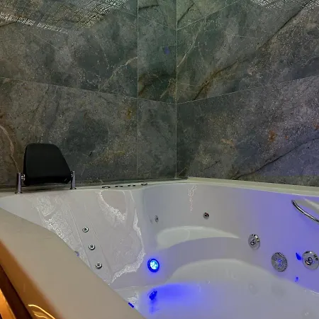 Apartment Asringold Premium Jakuzi *